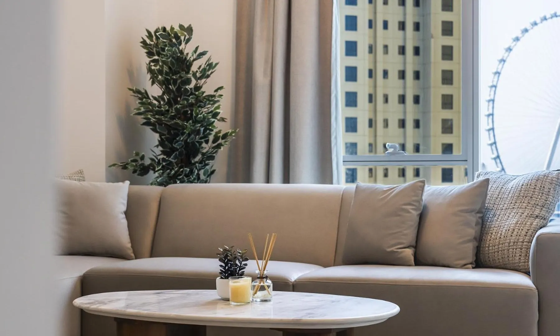 Spacious Modern Apartment In Marina Dubai 0*,