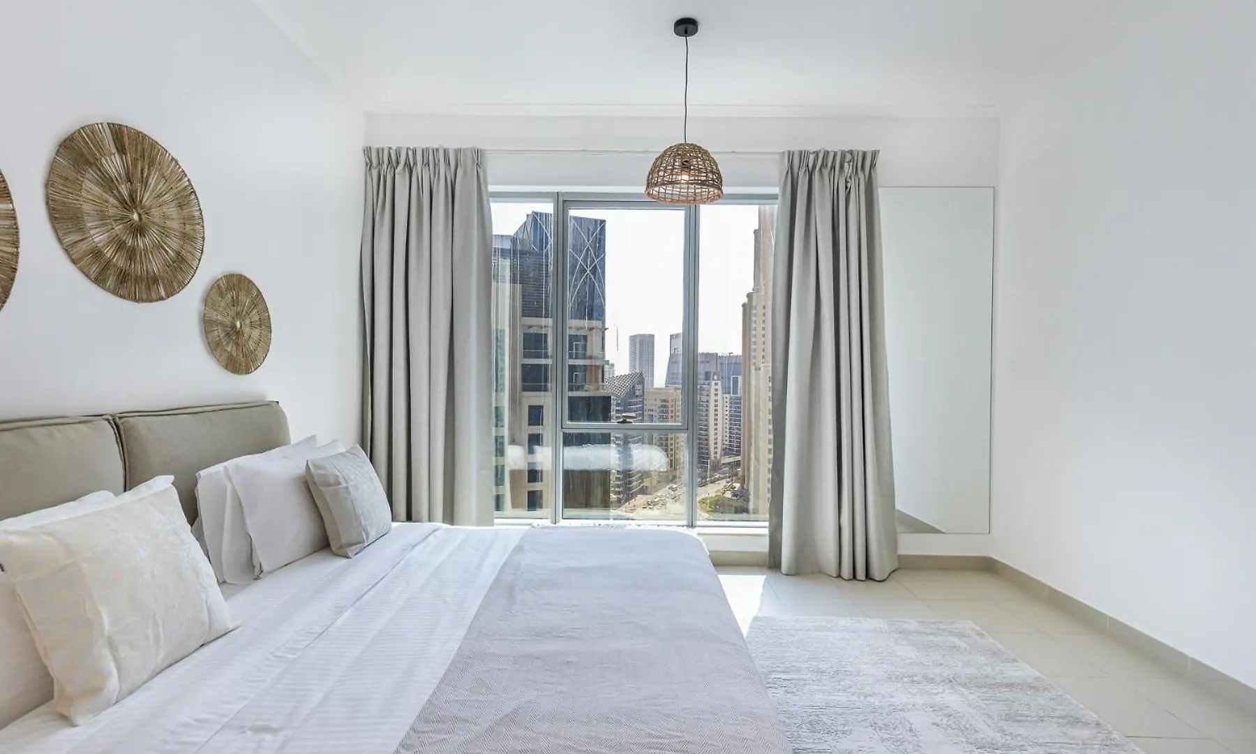 Spacious Modern Apartment In Marina ドバイ