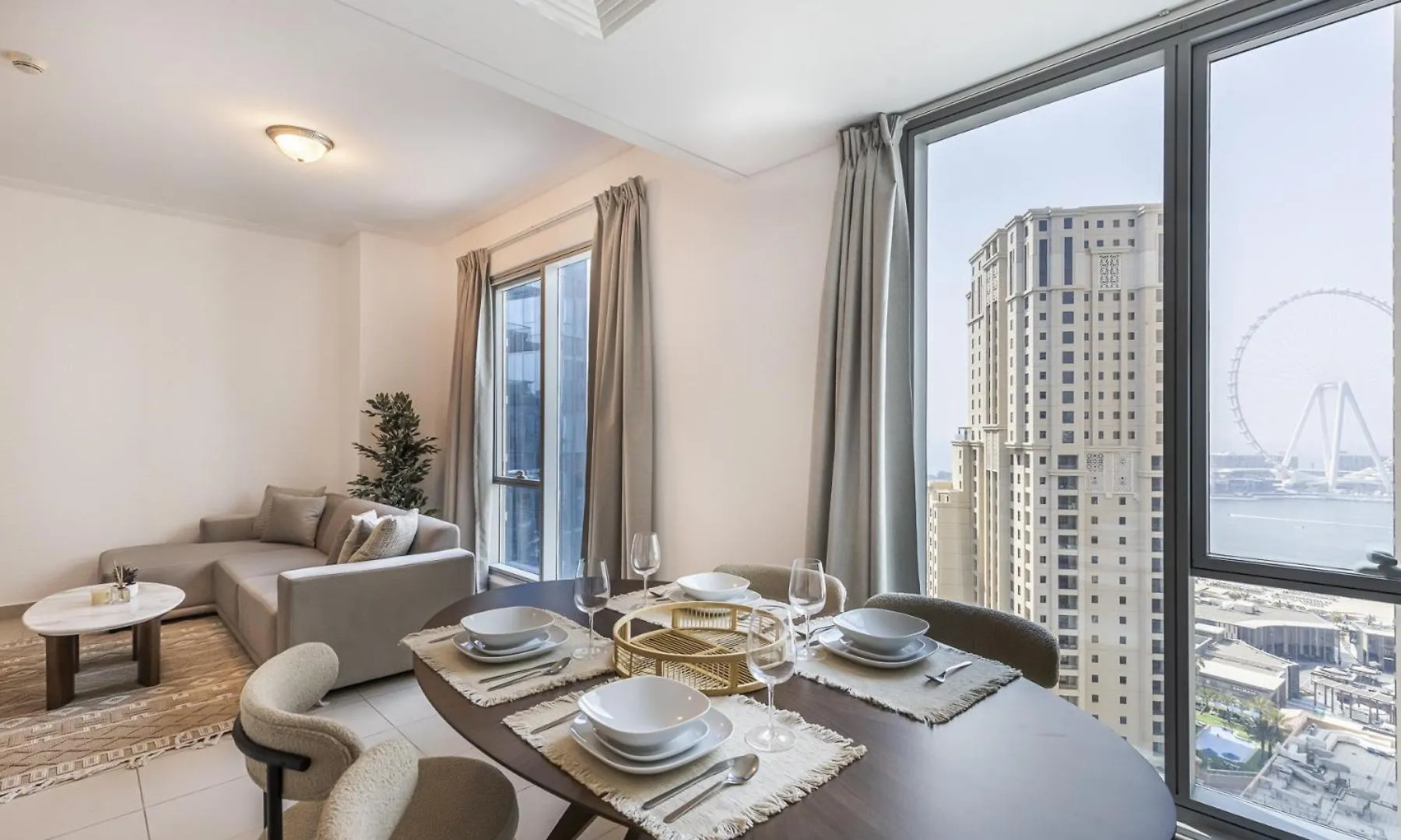 Spacious Modern Apartment In Marina ドバイ 0*,