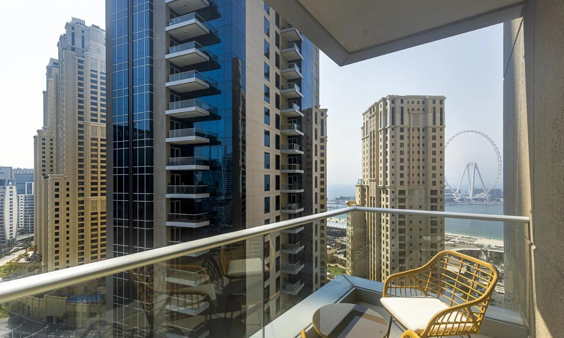 Spacious Modern Apartment In Marina ドバイ アラブ首長国連邦